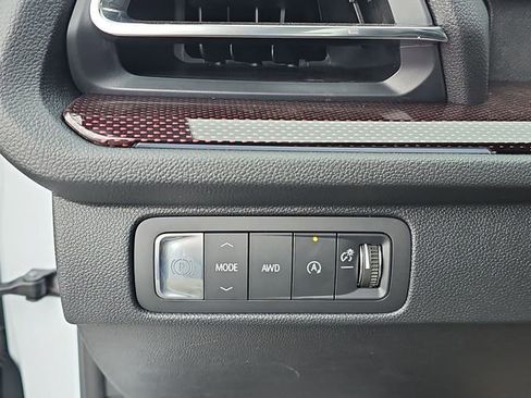 New 2026 Chevrolet Traverse RS w/ LPO, Floor Liner Package image 17