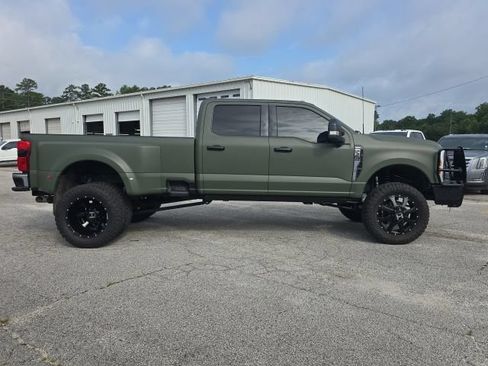 Used 2023 Ford F350 Lariat w/ Lariat Ultimate Package AWD/4WD image 6