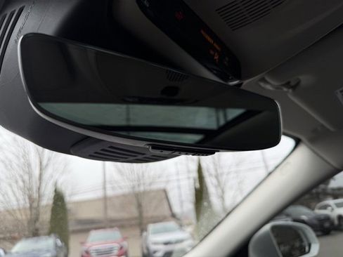 Used 2022 Volvo V60 T5 Cross Country w/ Advanced Package image 37