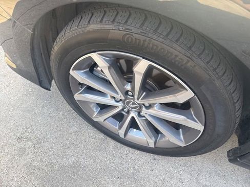 Used 2025 Acura Integra FWD image 4