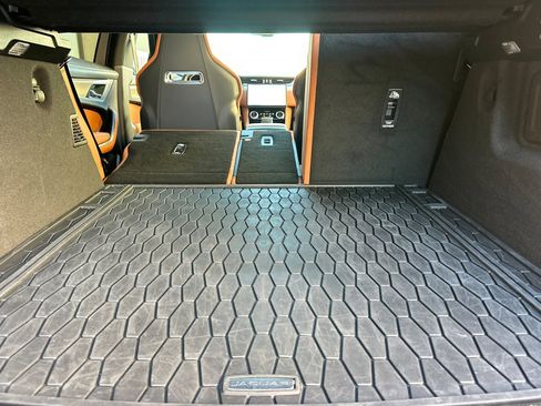 Used 2025 Jaguar F-PACE R-Dynamic S image 15