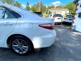 Used 2017 Toyota Camry SE image 5