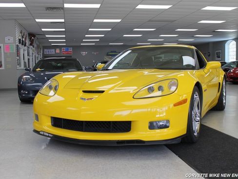 Used 2007 Chevrolet Corvette Z06 w/ Preferred Equipment Group RWD image 5