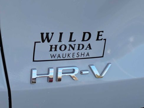 Certified 2025 Honda HR-V LX image 9