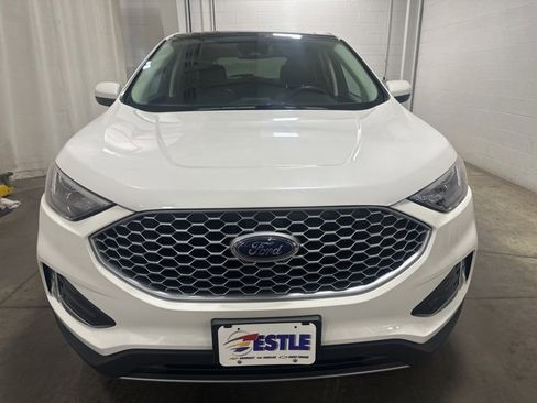 Used 2024 Ford Edge SEL w/ Convenience Package image 2