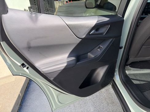 Used 2026 Chevrolet Equinox LT w/ LPO, Floor Liner Package FWD image 33