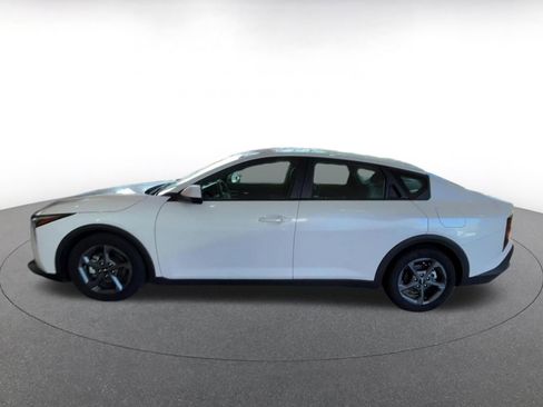 Used 2025 Kia K4 FWD image 9