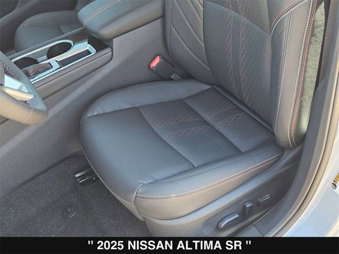 New 2025 Nissan Altima 2.5 SR image 16