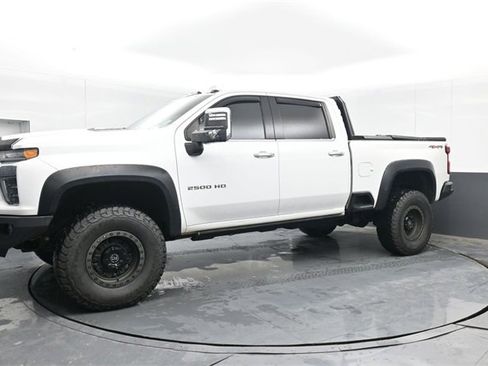 Used 2020 Chevrolet Silverado 2500 LTZ w/ Technology Package image 11