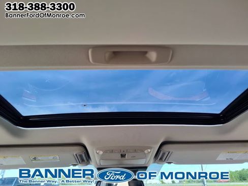 Used 2024 Nissan Armada SL RWD image 23