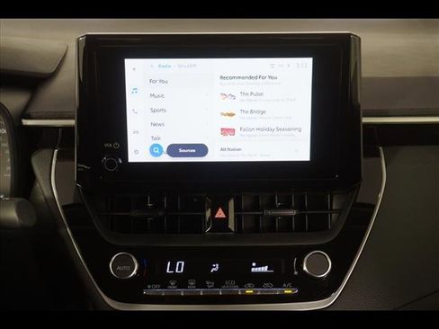 Used 2024 Toyota Corolla LE image 16