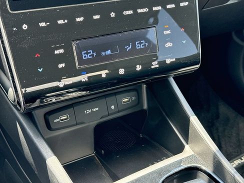 Used 2024 Hyundai Santa Cruz Night AWD/4WD image 19