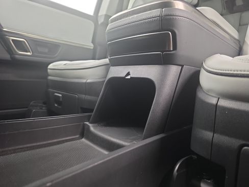 Used 2023 Rivian R1S Adventure AWD/4WD image 33