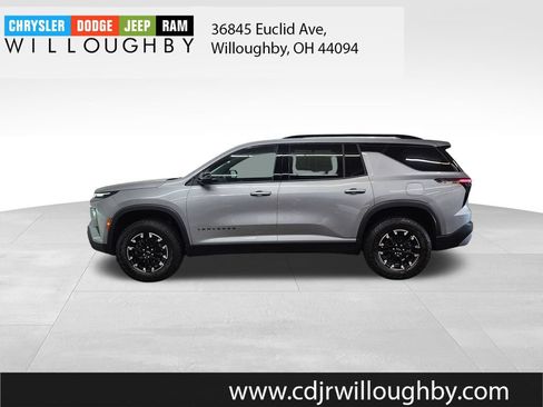 Used 2025 Chevrolet Traverse Z71 AWD/4WD image 5