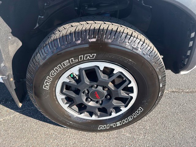 Used 2024 Toyota Tacoma TRD Off-Road w/ TRD Off Road Premium Package AWD/4WD image 13