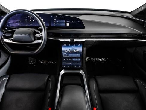 Used 2023 Lucid Air Touring image 11