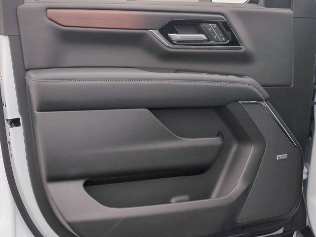 Used 2026 GMC Yukon Denali w/ Denali Reserve Package AWD/4WD image 24