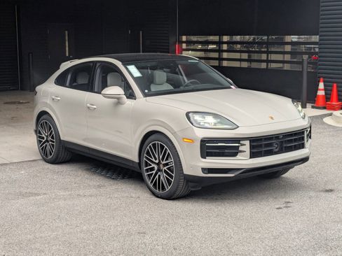 New 2026 Porsche Cayenne S image 7