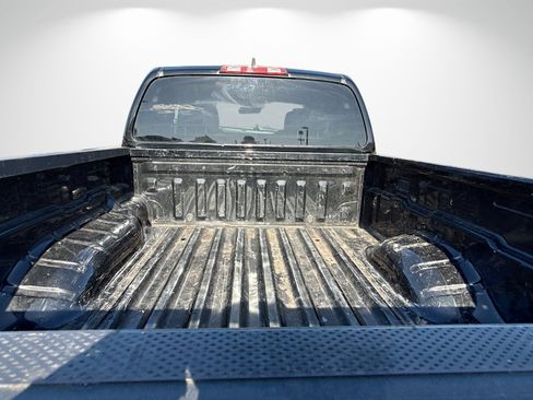 Used 2022 Nissan Frontier S w/ Technology Package RWD image 11