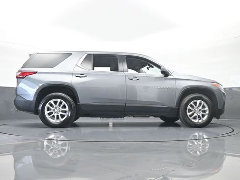 Used 2021 Chevrolet Traverse LS image 56