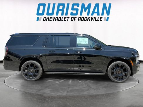 New 2026 Chevrolet Suburban RST AWD/4WD image 7