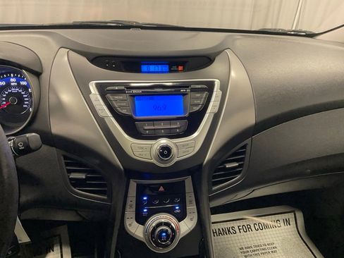 Used 2012 Hyundai Elantra Limited FWD image 22