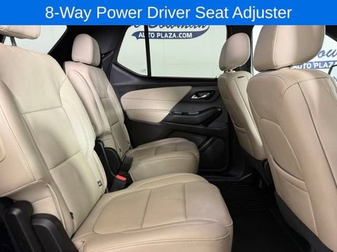 Used 2023 Chevrolet Traverse LT w/ LT Premium Package AWD/4WD image 20