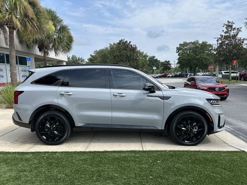 Used 2022 Kia Sorento SX FWD image 4