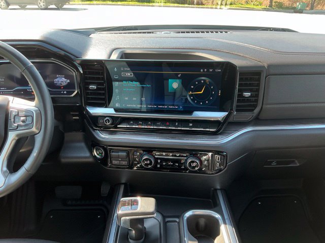 Used 2024 Chevrolet Silverado 1500 LTZ w/ LTZ Convenience Package II AWD/4WD image 27