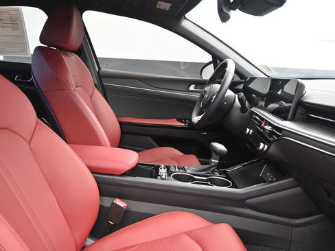 Used 2026 Kia K5 GT-Line w/ GT-Line Premium Package image 10