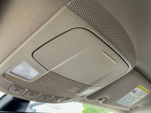 Used 2020 Ford Fusion SE image 25