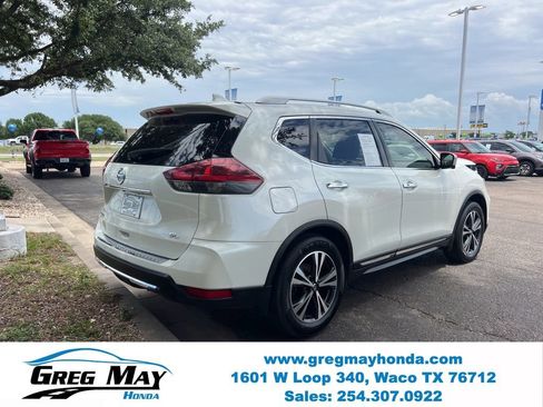 Used 2018 Nissan Rogue SL w/ Premium Package FWD image 7