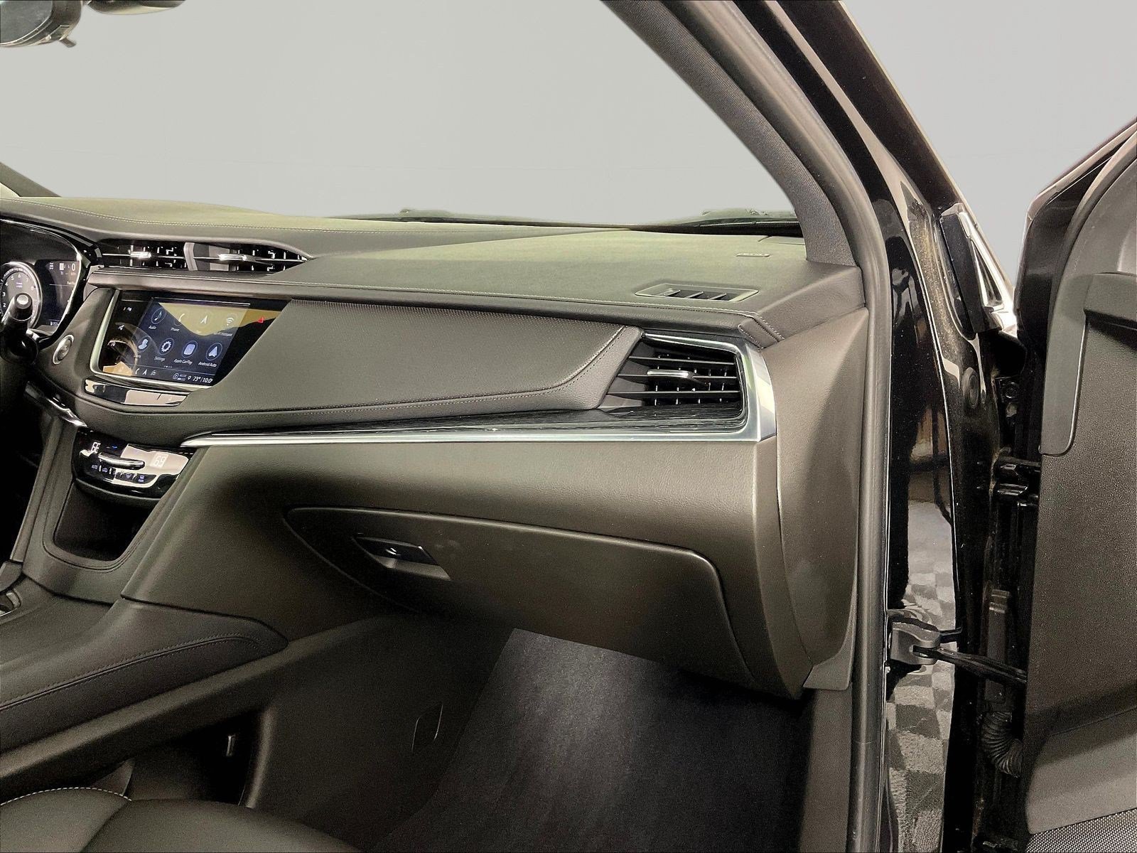 Used 2023 Cadillac XT5 Premium Luxury w/ Technology Package AWD/4WD image 26