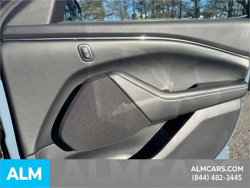 Used 2024 Ford Mustang Mach-E Select image 18