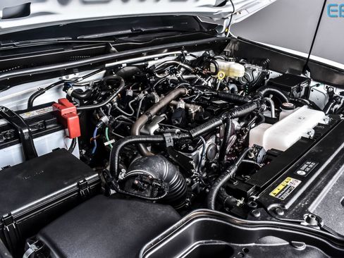 Used 2025 Toyota 4Runner TRD Off-Road image 14