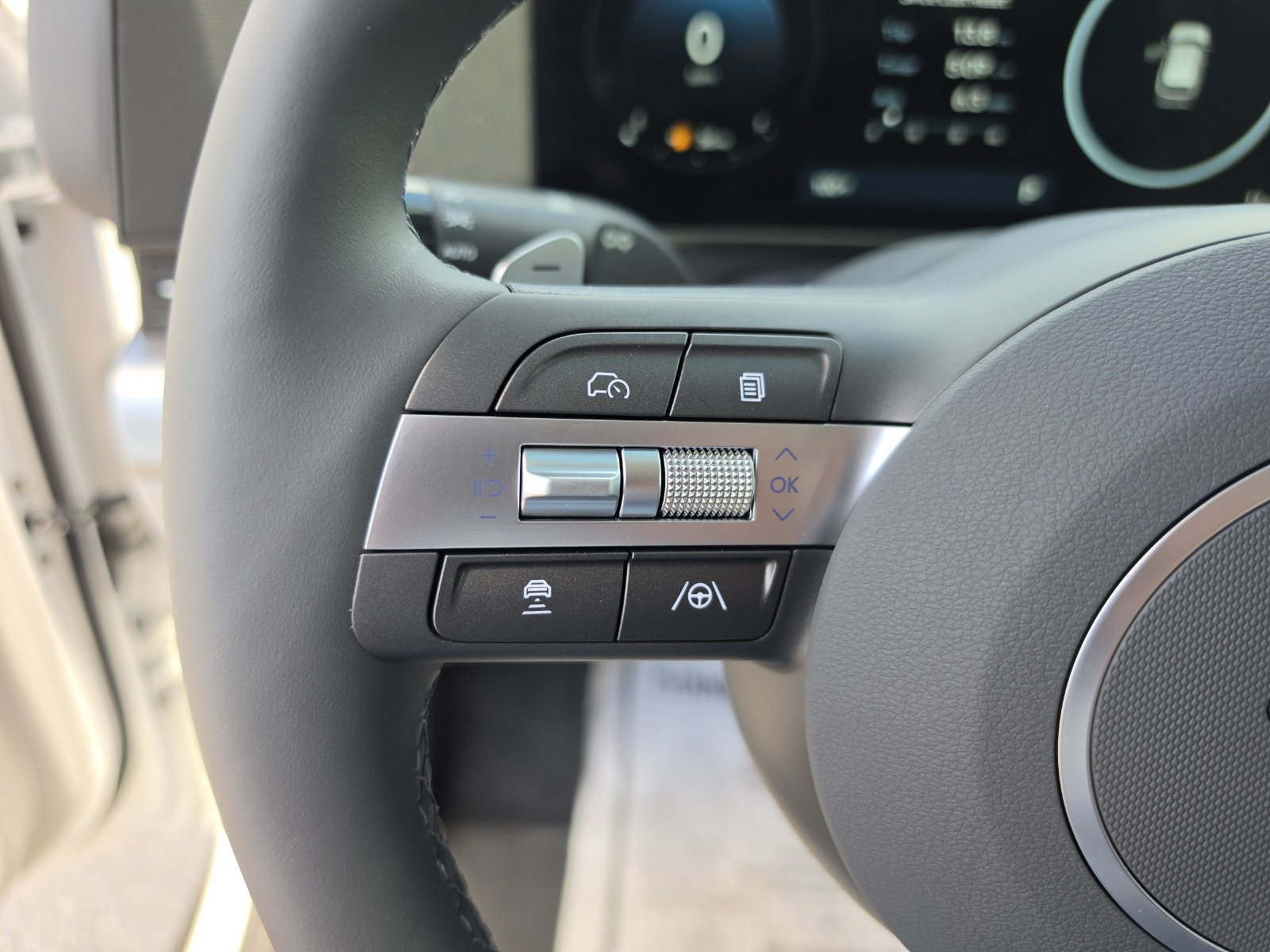 New 2026 Hyundai Kona Limited FWD image 32