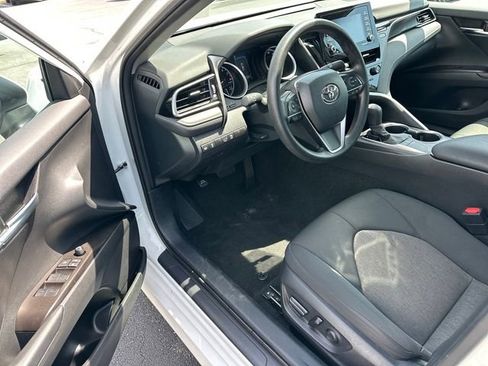 Used 2024 Toyota Camry LE image 9