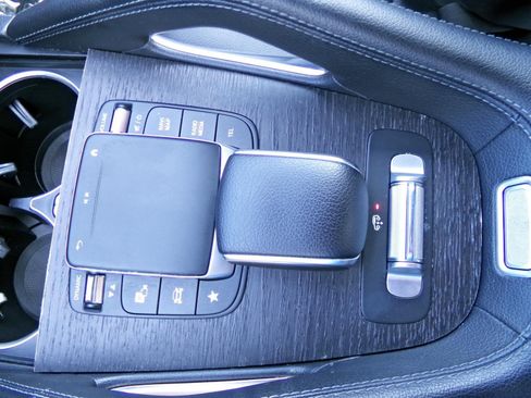 Used 2021 Mercedes-Benz GLS 450 4MATIC image 12