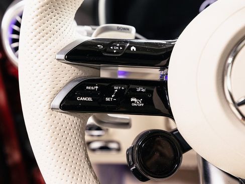 Used 2022 Mercedes-Benz SL 63 AMG 4MATIC image 11