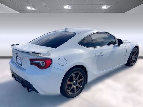 Used 2018 Subaru BRZ Limited w/ Performance Package image 8