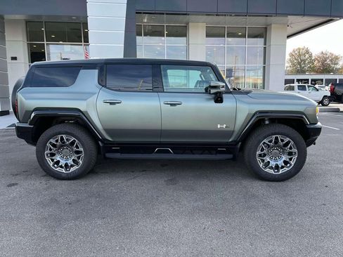Used 2024 GMC Hummer EV 3X AWD/4WD image 2