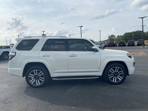 Used 2020 Toyota 4Runner Limited AWD/4WD image 10