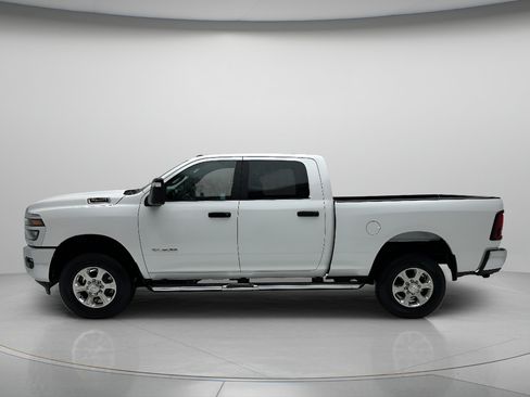 Used 2026 RAM 2500 Big Horn AWD/4WD image 5