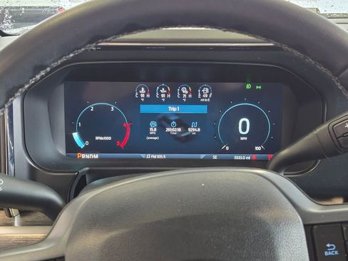 Used 2025 Ford F250 Lariat w/ Chrome Package image 17