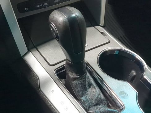 Used 2015 Ford Explorer FWD image 32