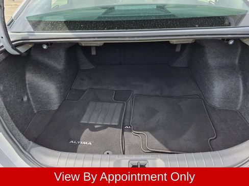 Used 2025 Nissan Altima 2.5 SV FWD image 26