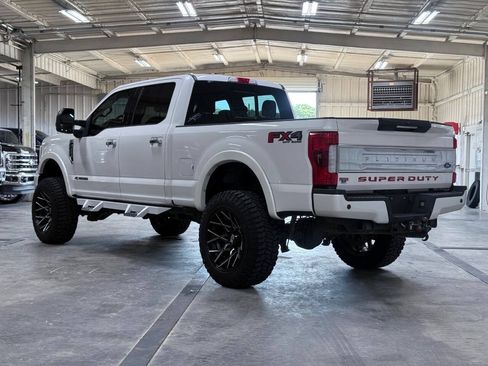 Used 2017 Ford F250 Platinum w/ Platinum Ultimate Package AWD/4WD image 5