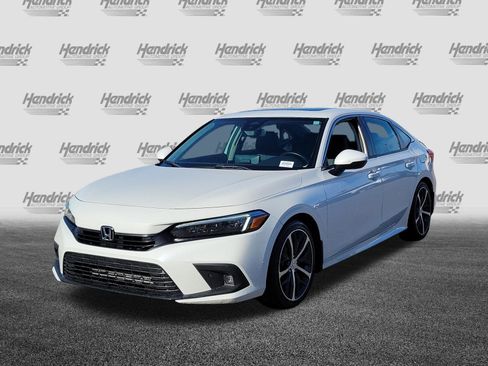 Used 2024 Honda Civic Touring image 3