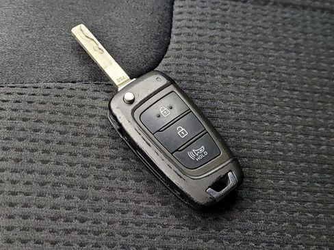 Used 2021 Hyundai Santa Fe SE AWD/4WD image 32