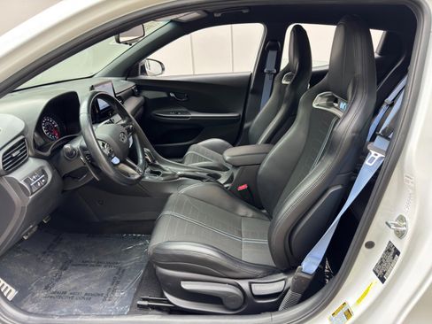 Used 2021 Hyundai Veloster N image 16
